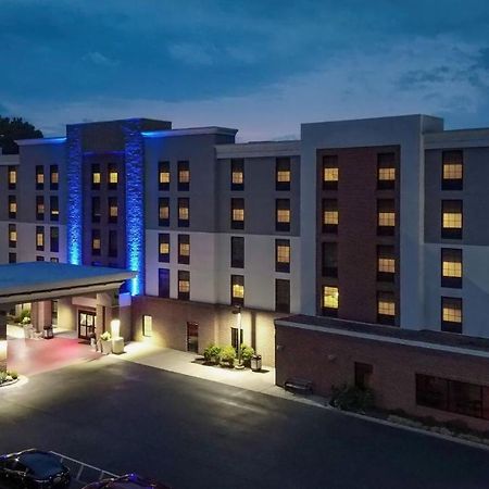 Holiday Inn Express & Suites Newport News, An Ihg Hotel Ngoại thất bức ảnh